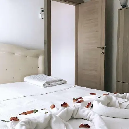 Vesper Street Suites